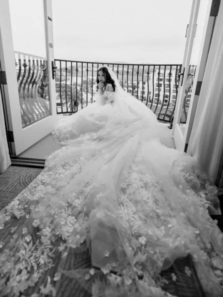 johnandjoseph-photography-yana-v254-0220