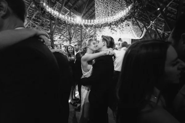 santa-lucia-wedding-photographer-katie-jesse-303